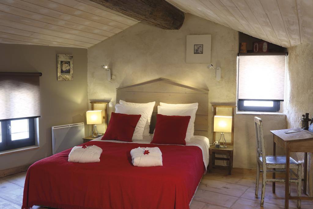 La Casa De Boulbon Bed & Breakfast Ruang foto